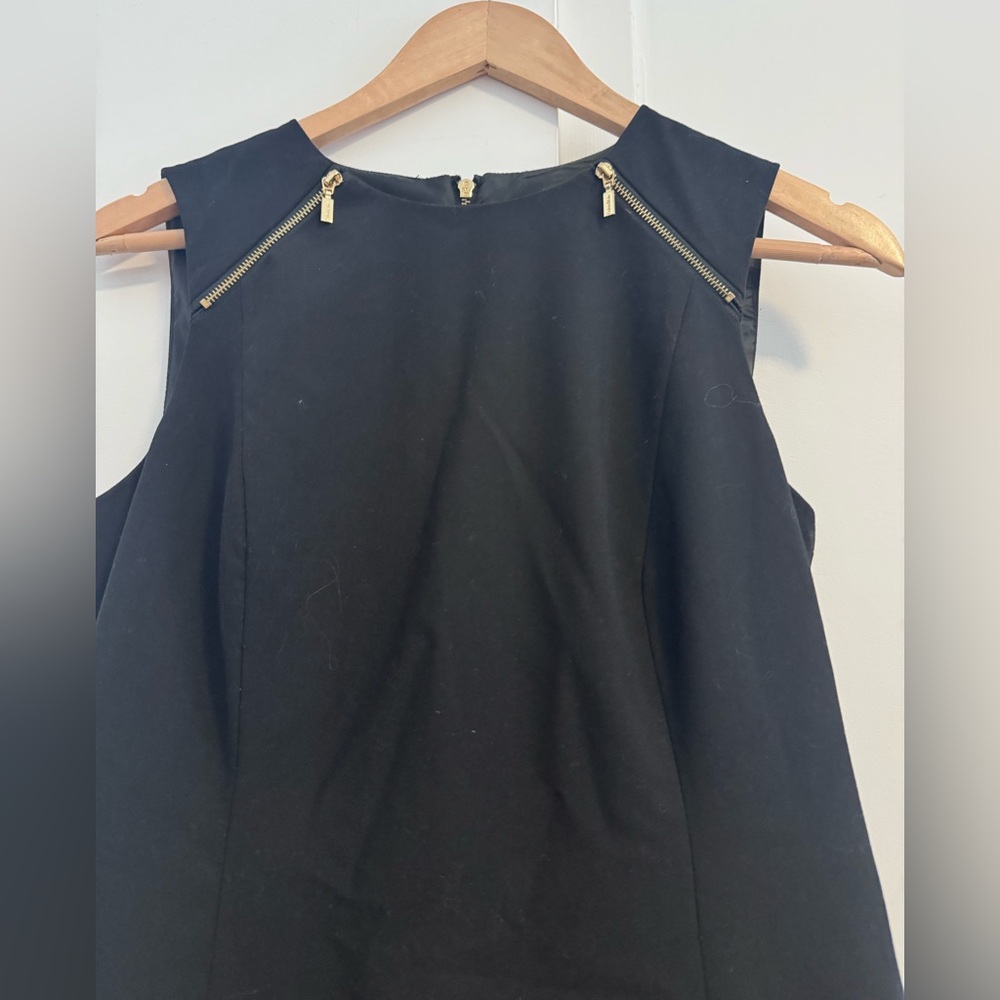 Calvin Klein Black Sheath Dress Size 2 Zipper Details